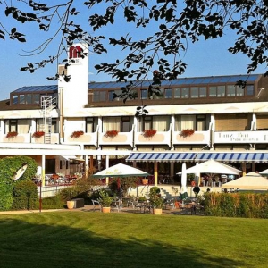 Hotel-zijaanzicht